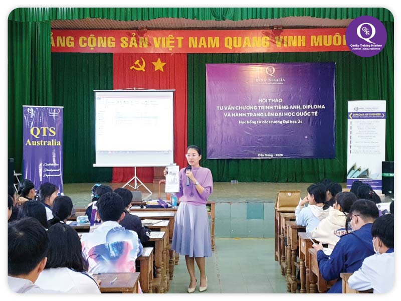 Tìm hiểu học bổng từ các Giáo Sư Úc và Hành trang lên Đại học