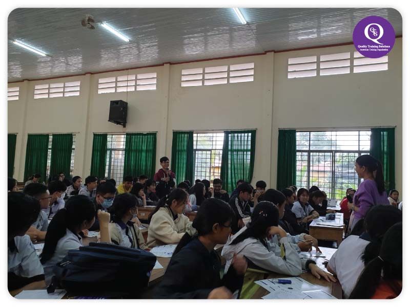 Tìm hiểu học bổng từ các Giáo Sư Úc và Hành trang lên Đại học