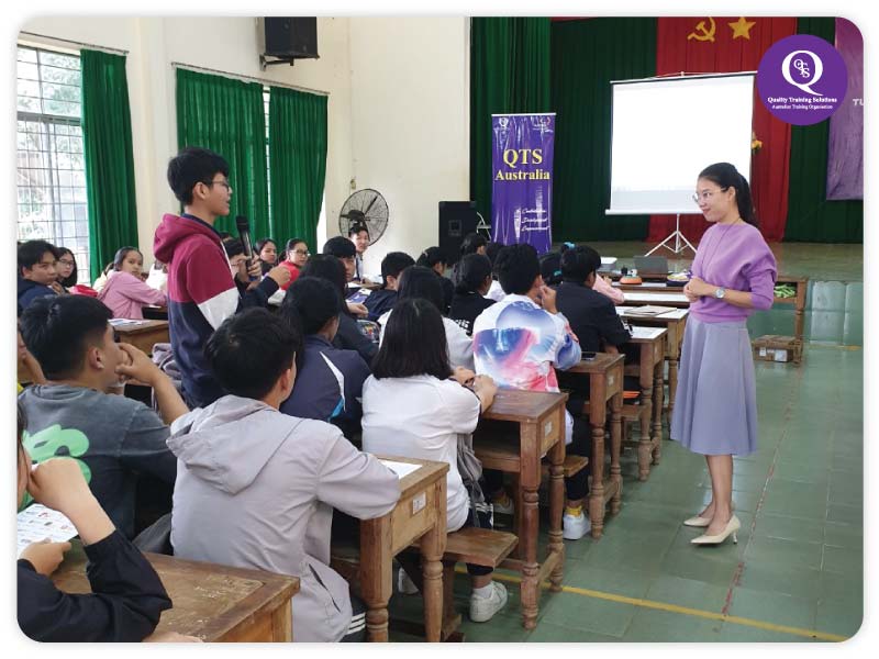 Tìm hiểu học bổng từ các Giáo Sư Úc và Hành trang lên Đại học