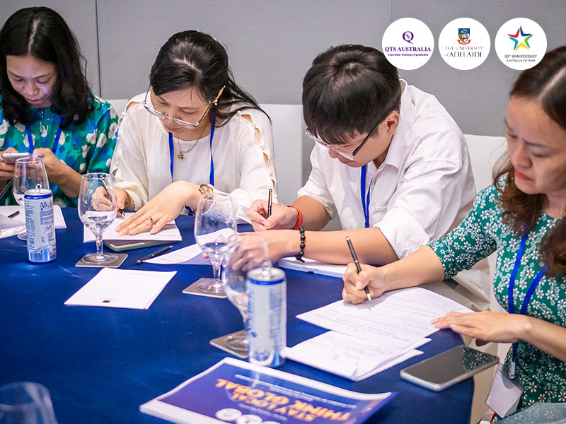 Thầy Cô thực hiện phiếu cảm nhận và đề xuất chuyên đề
