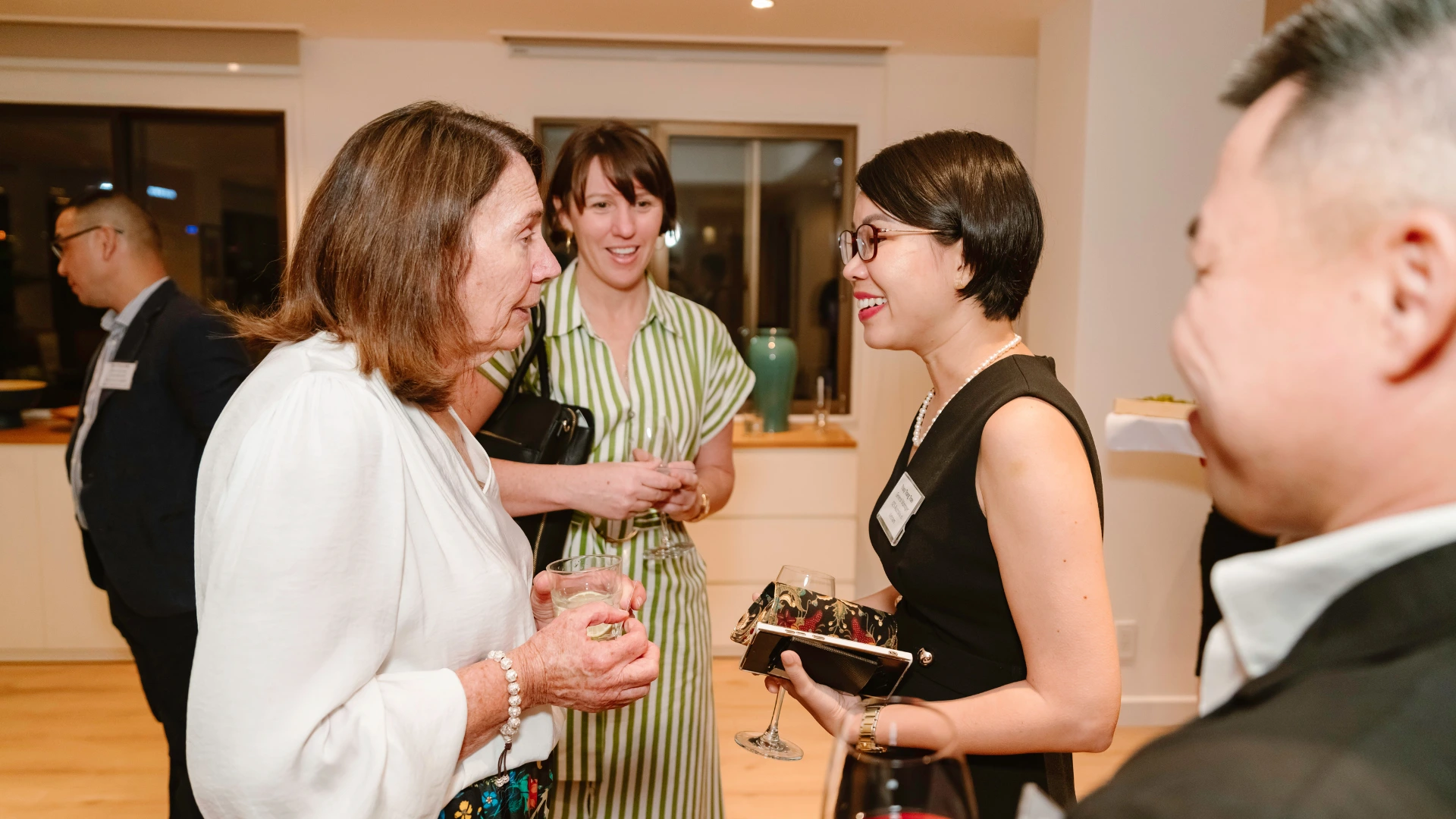 Hình chị Tracy Trang