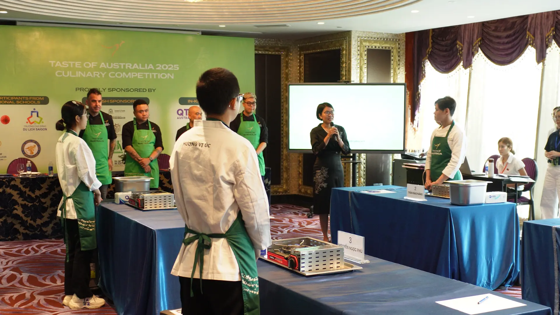 Hình chị Tracy Trang